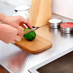 kitchen-cutter-wood